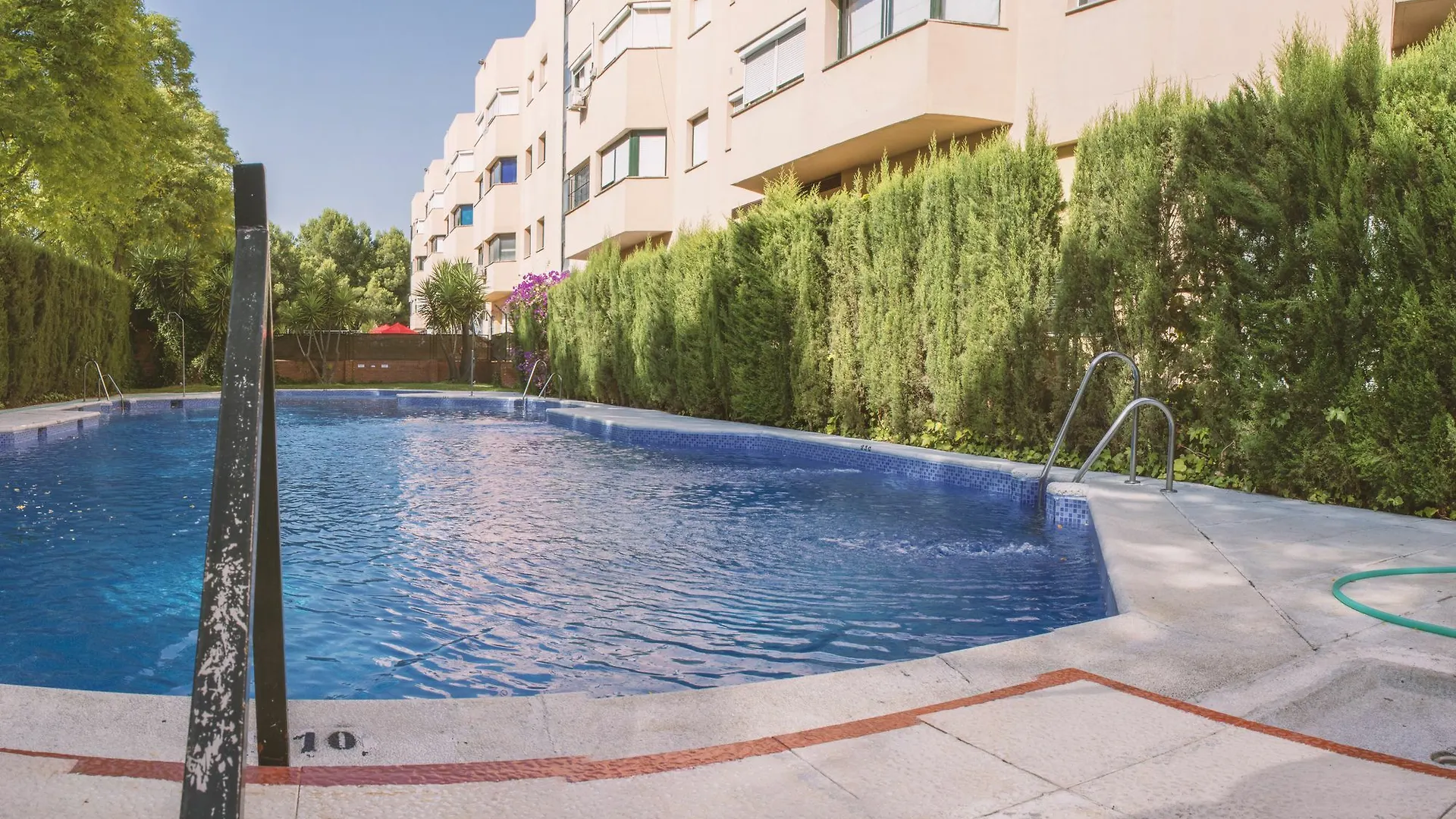 Acogedor Estudio Parking Frente Fibes Sevilla 0*,