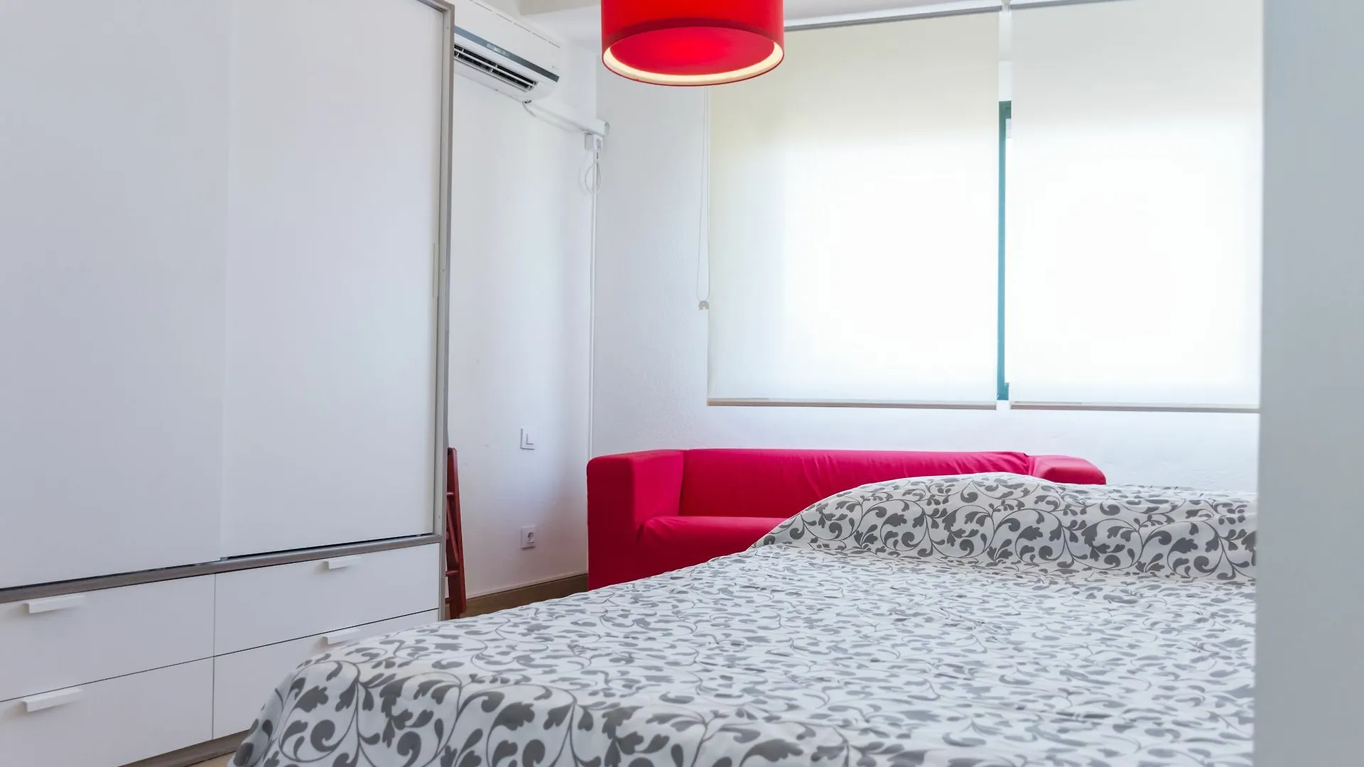 Acogedor Estudio Parking Frente Fibes Seville 0*,  Spain